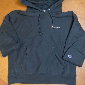 Black Champion hoodie.